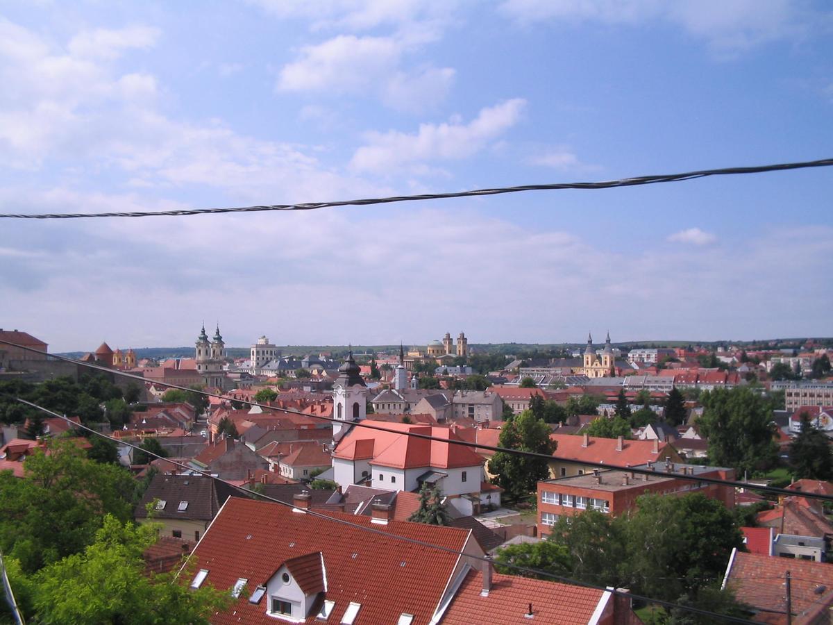 Отель Burg Эгер Экстерьер фото
